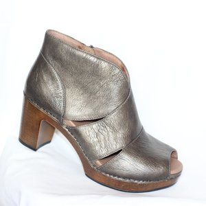 dansko delphina bootie